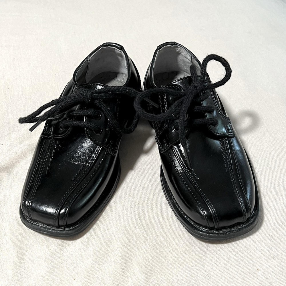 New Stacy Adams black dress shoes for little boys 6M